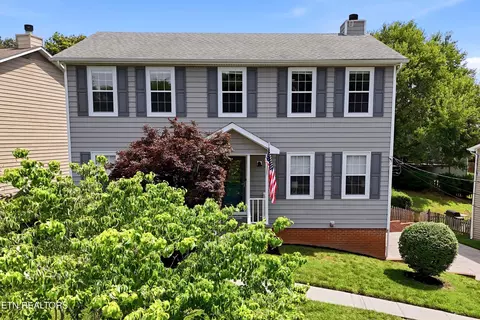 1109 Harbour Shore Dr, Knoxville, TN 37934