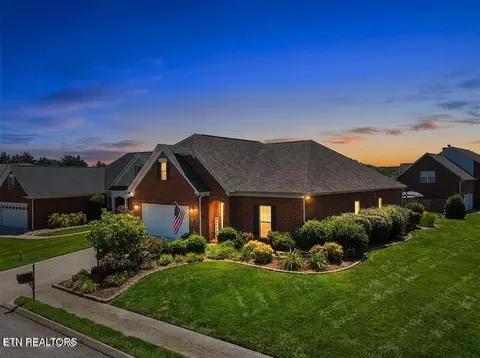 3300 Parrish Hill Ln, Knoxville, TN 37938
