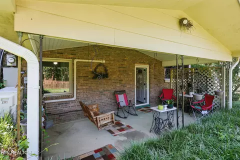 Exterior - 638 Marie St, Talbott, TN 37877 photo 5 of 11