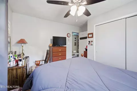 Bedroom - 638 Marie St, Talbott, TN 37877 photo 4 of 6