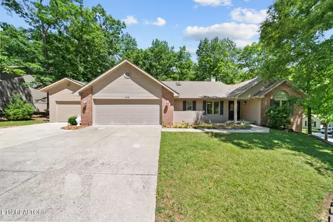 123 Camelot Ln, Crossville, TN 38558