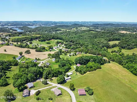 View/Area - 848 Lakeshore Rd, Talbott, TN 37877 photo 7 of 9