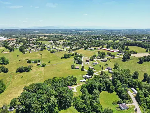 View/Area - 848 Lakeshore Rd, Talbott, TN 37877 photo 5 of 9