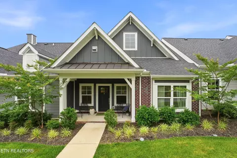 12625 Needlepoint Dr, Farragut, TN 37934