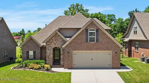 1649 Sugarfield Ln, Knoxville, TN 37932