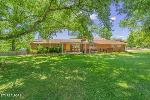 7121 Downing Dr, Knoxville, TN 37909