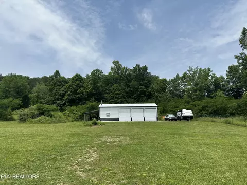 2163 Fairview Rd, Tellico Plains, TN 37385