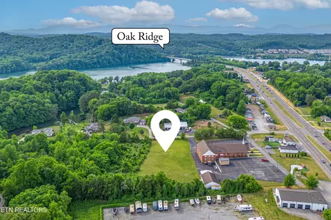 4910 Sparks Rd, Knoxville, TN 37931