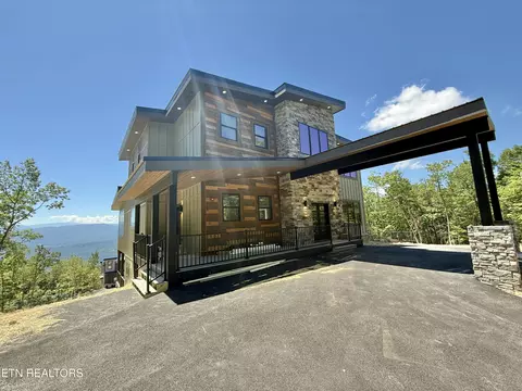 3026 Tower Rd, Sevierville, TN 37876