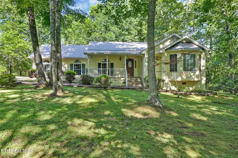 101 Duncan Hinds Rd, Jamestown, TN 38556