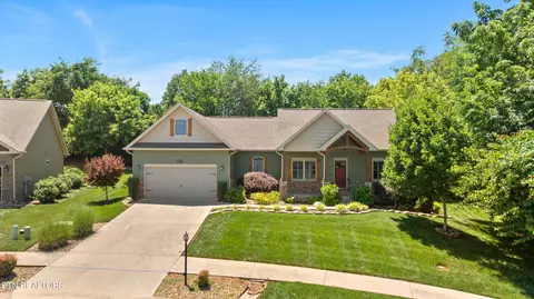 418 Cheeyo Pl, Loudon, TN 37774
