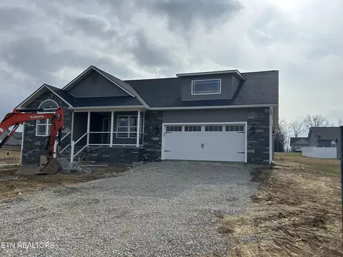 815 Colby Cir, Crossville, TN 38571