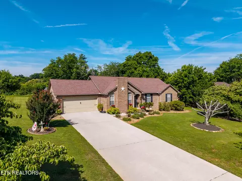 319 S Coleman Dr, Maryville, TN 37803