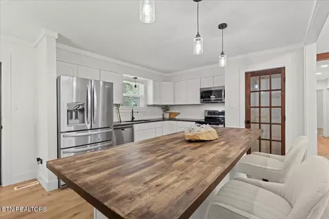 Kitchen - 8528 Heiskell Rd, Powell, TN 37849 photo 1 of 1