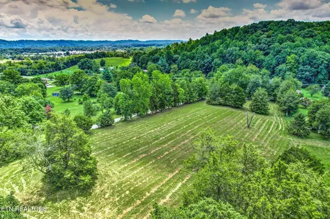 View/Area - 8050 Lett Rd, Corryton, TN 37721 photo 8 of 10