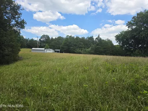 Exterior - 8050 Lett Rd, Corryton, TN 37721 photo 8 of 20