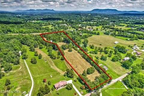 View/Area - 8050 Lett Rd, Corryton, TN 37721 photo 5 of 10