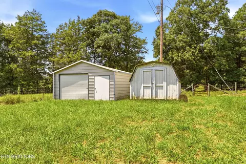 Exterior - 8050 Lett Rd, Corryton, TN 37721 photo 2 of 20