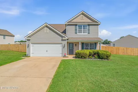 277 Gail Ln, Lenoir City, TN 37772