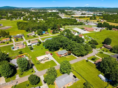 View/Area - 428 Phyllis Cir, Talbott, TN 37877 photo 6 of 8