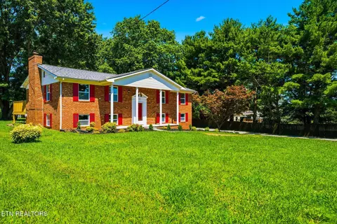Exterior - 428 Phyllis Cir, Talbott, TN 37877 photo 2 of 7
