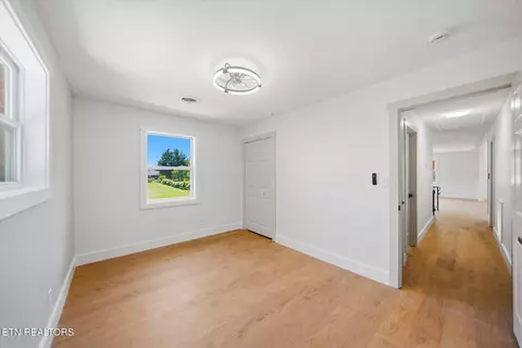 Entry Way - 428 Phyllis Cir, Talbott, TN 37877 photo 1 of 1