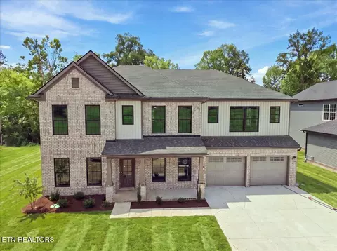 1635 Harvey Rd, Lenoir City, TN 37772