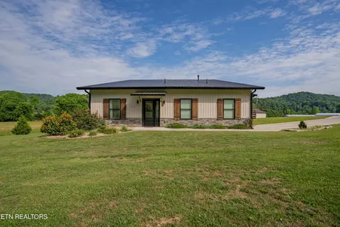 1352 Dutch Valley Rd, Clinton, TN 37716