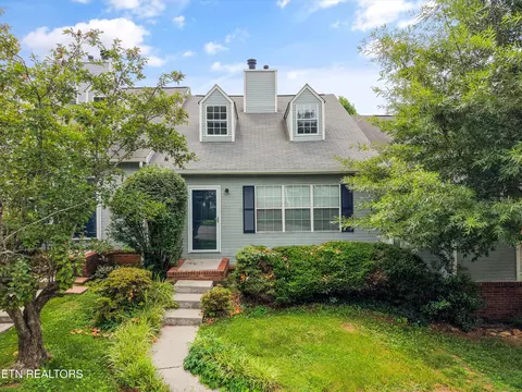 804 Olde Pioneer Tr #165, Knoxville, TN 37923