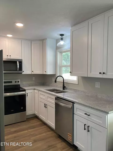 Kitchen - 590 Litton Rd, Oneida, TN 37841 photo 1 of 2