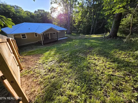 Exterior - 590 Litton Rd, Oneida, TN 37841 photo 8 of 12