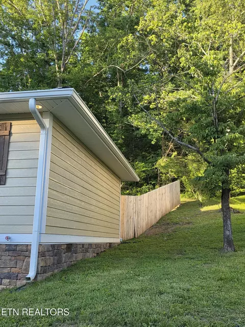 Exterior - 590 Litton Rd, Oneida, TN 37841 photo 11 of 12