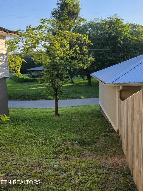 Exterior - 590 Litton Rd, Oneida, TN 37841 photo 10 of 12