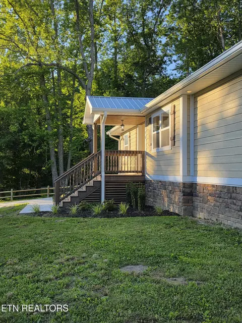 Exterior - 590 Litton Rd, Oneida, TN 37841 photo 2 of 12