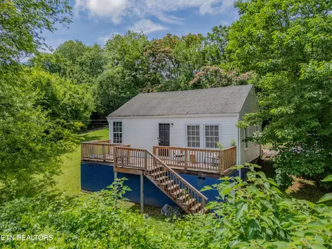 2417 Fillmore Ave, Knoxville, TN 37921