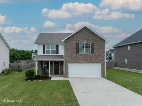 1524 Indigo Dr, Maryville, TN 37803