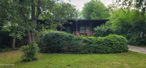 628 Front St, Maryville, TN 37804