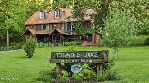 383 S Tva Rd, Bristol, TN 37620