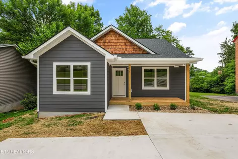 134 Woodlawn Pike, Knoxville, TN 37920
