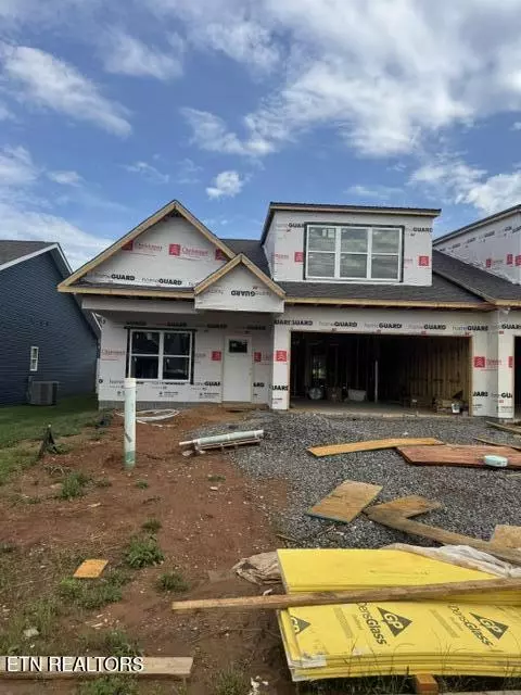 1506 Sunrise Crest Ln, Powell, TN 37849