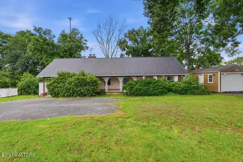 553 Lafayette Rd, Red Boiling Springs, TN 37150