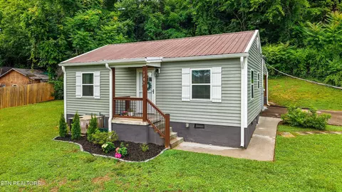 1701 Rugby Ave, Knoxville, TN 37920