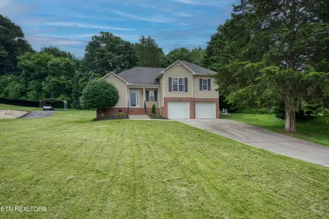 11150 Thornton Dr, Knoxville, TN 37934