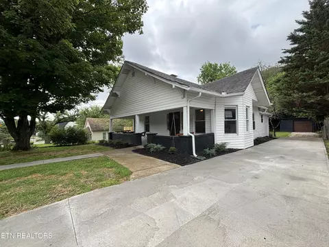 1724 Minnis Ave, Knoxville, TN 37920