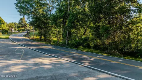 Sims Rd, Sevierville, TN 37876