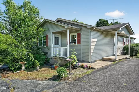 200 Woodmont Dr, Sparta, TN 38583