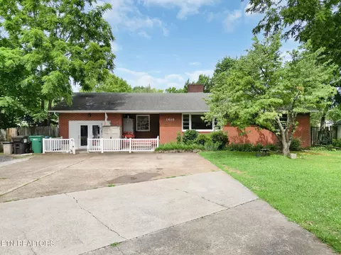 1415 Ebenezer Rd, Knoxville, TN 37922