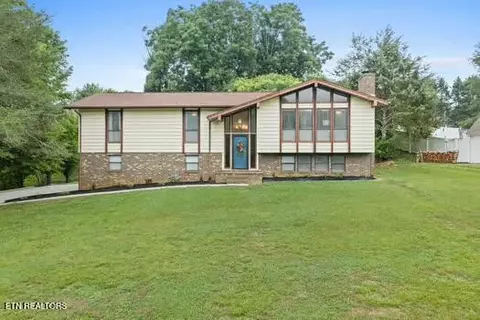609 Greenwood Dr, Clinton, TN 37716