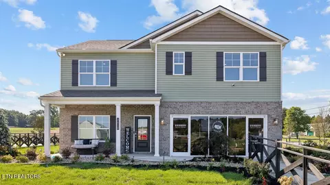 2610 Best Farms Ln, Maryville, TN 37803