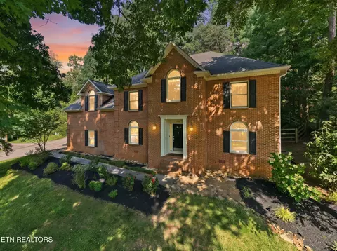 604 Union Camp Ln, Knoxville, TN 37934